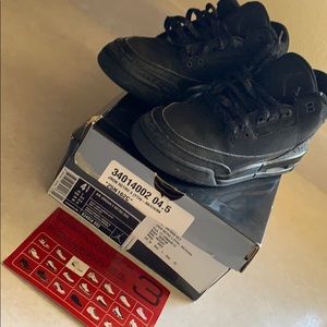 Jordan’s retro 3 black cats